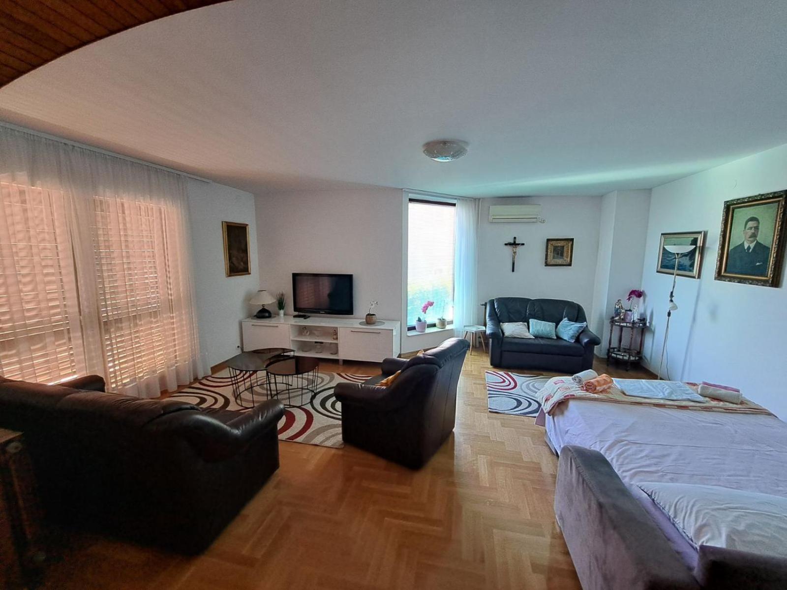 Apartmani Maver Sveti Filip i Jakov Ngoại thất bức ảnh