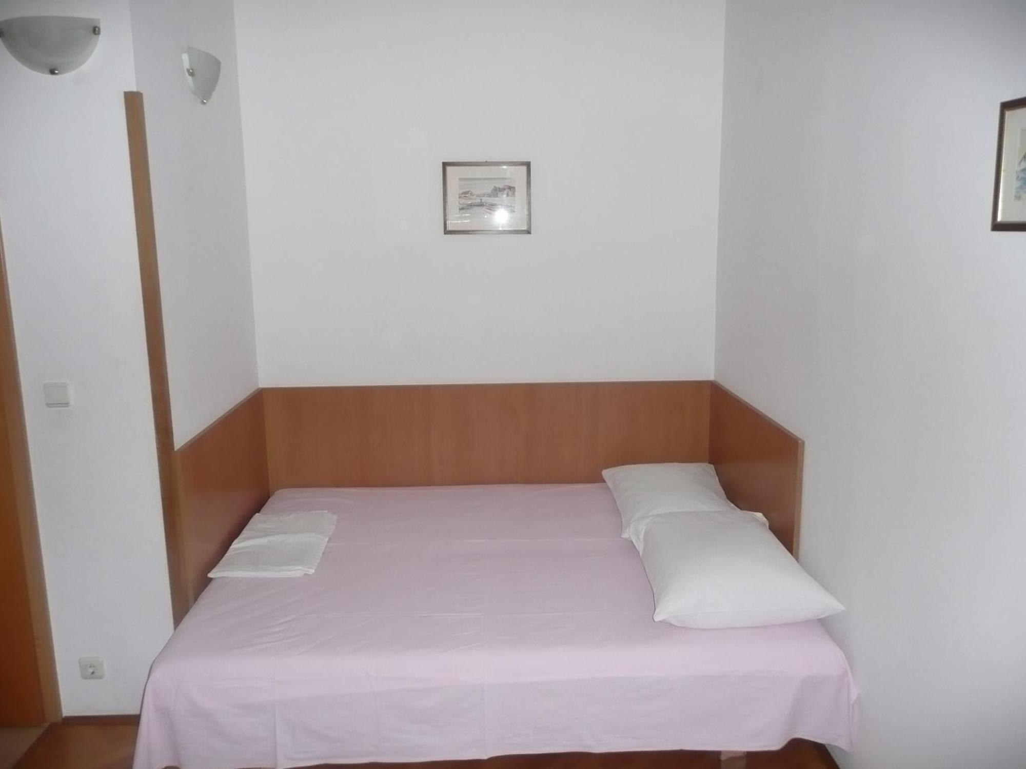 Apartmani Maver Sveti Filip i Jakov Phòng bức ảnh